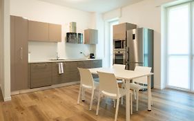 15Min Metro Duomo - Rho Fiera - Skyscraper Kitchen